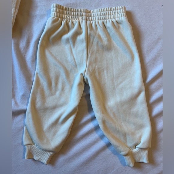 Nike Cream Hoodie and Jogger Set - Picture 3 of 9